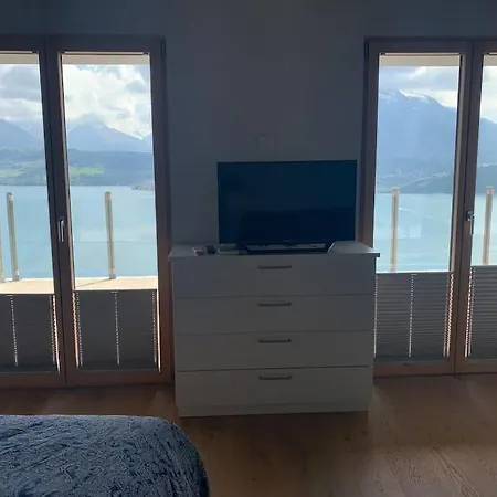 Neue 2.5-Zimmer-Wohnung Mit Traumhafter Aussicht Apartmán